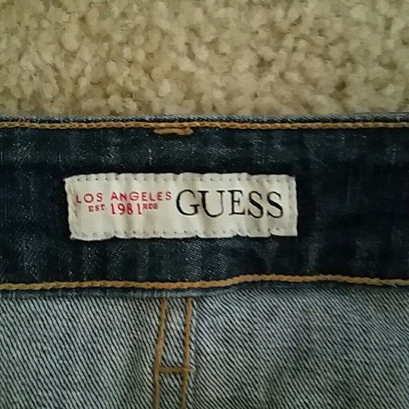 Guess Jean shorts - Picture 4 of 4