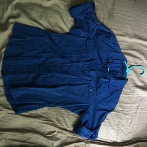 Short sleeve button down