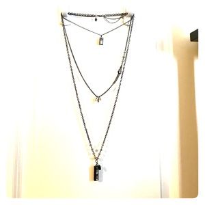 Express layered necklace