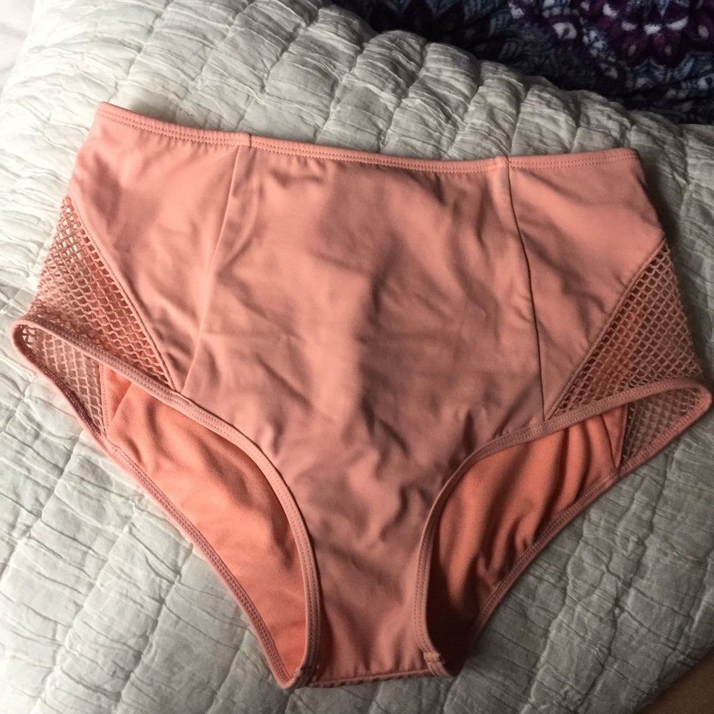 high-waisted pacsun bikini bottoms
