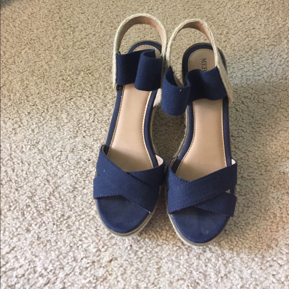Navy wedges