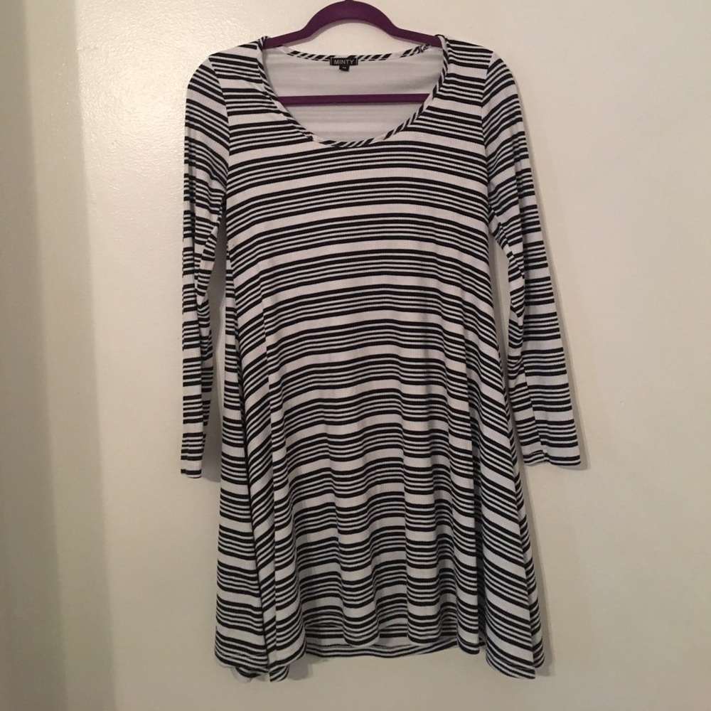 Long sleeve 90s dress