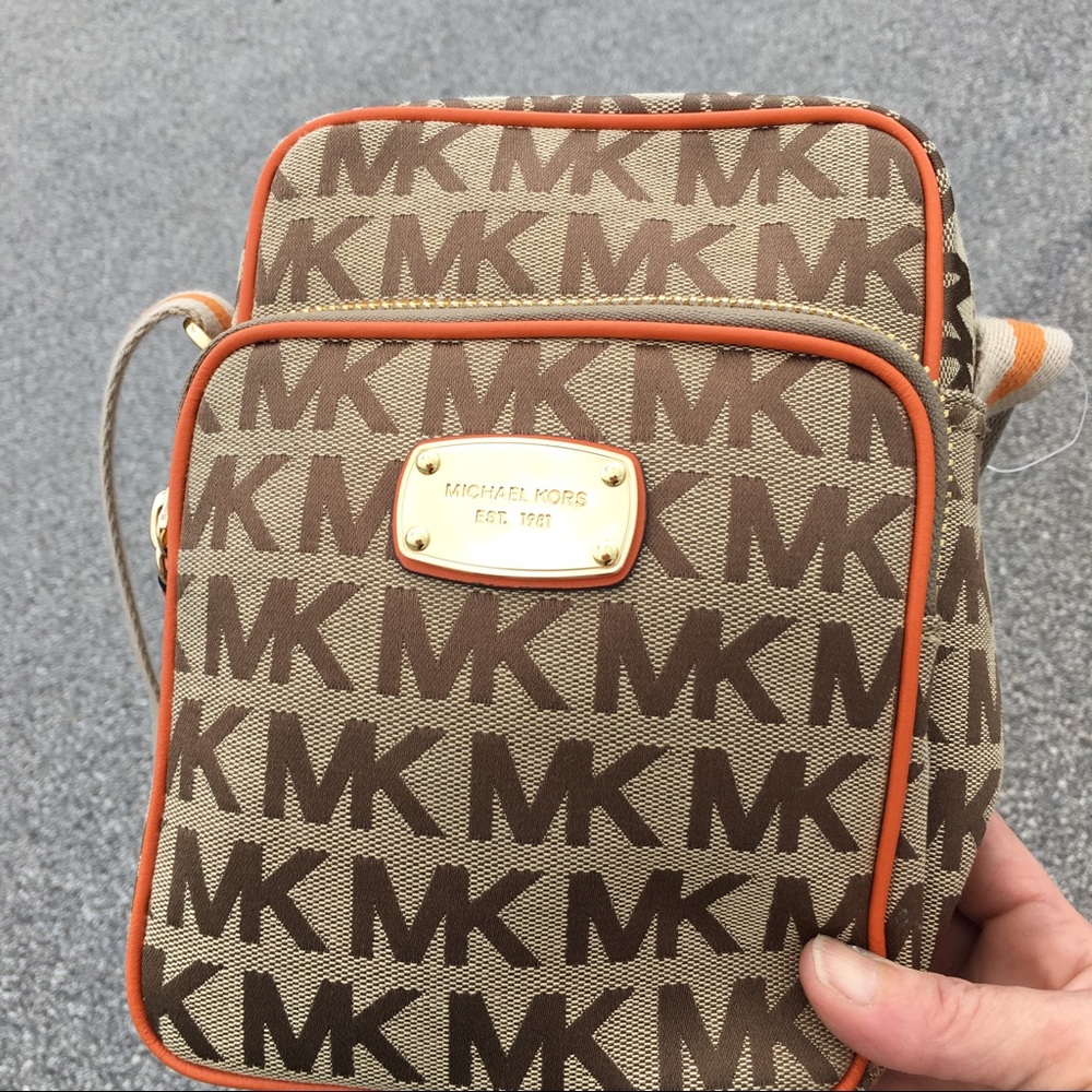 NWT Michael kors crossbody