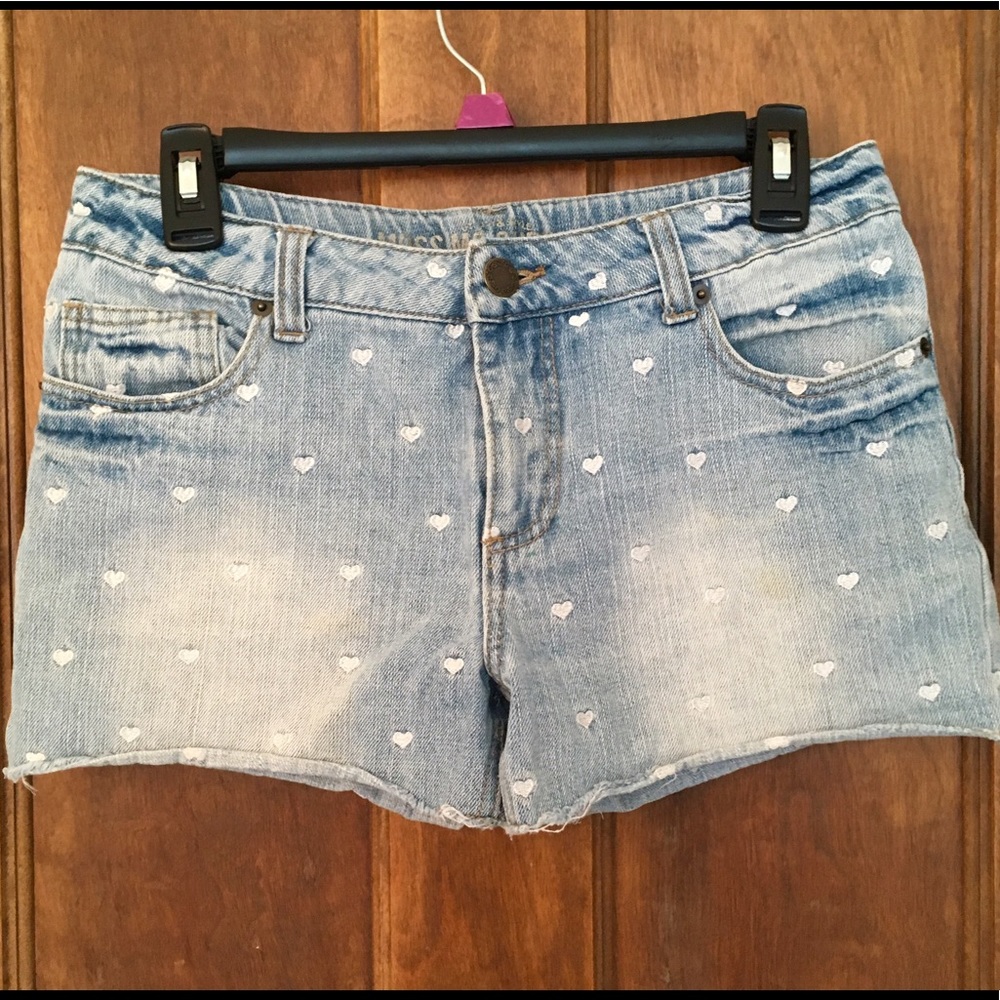 Jean Shorts with Embroidered Hearts