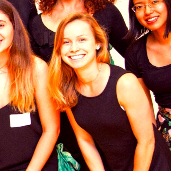 Meet your Posher, Courtney - Picture 1 of 1