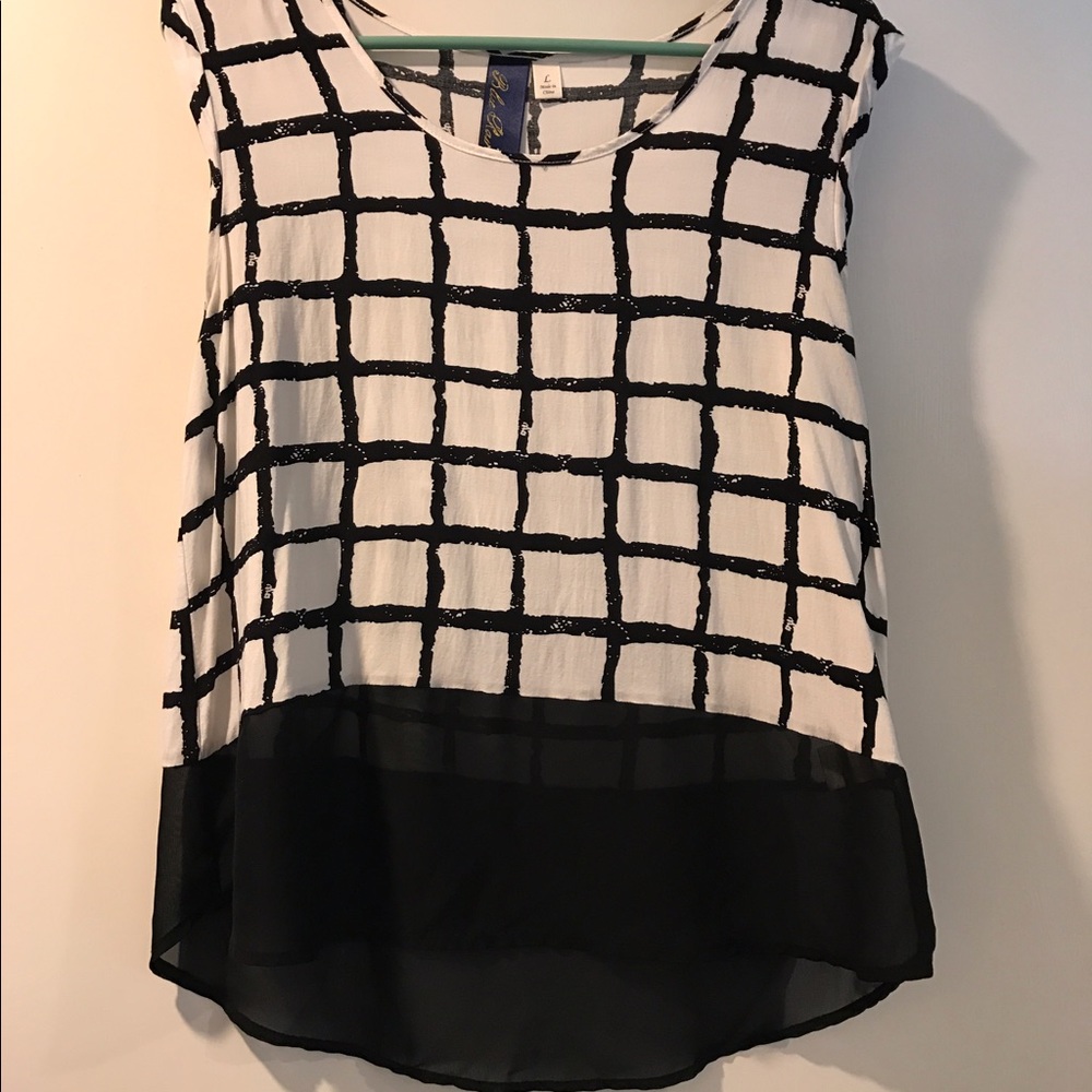 Black and White Cap Sleeved Top