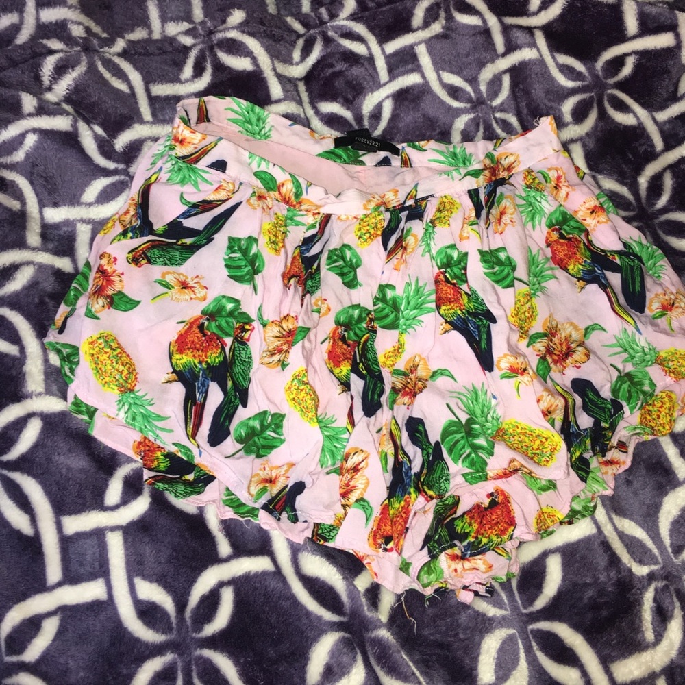 Cute flowy shorts with parrots