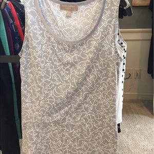 Grey anchor print tank