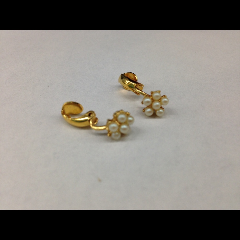 ❤ Vintage Pearl-like Earrings
