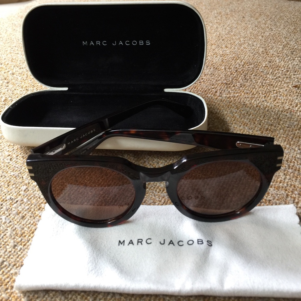 Marc Jacobs sunglasses