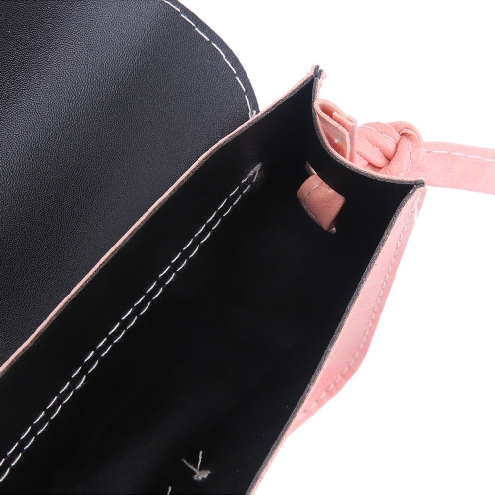 Vegan leather Crossbody messenger purse NEW in bag - Picture 3 of 8