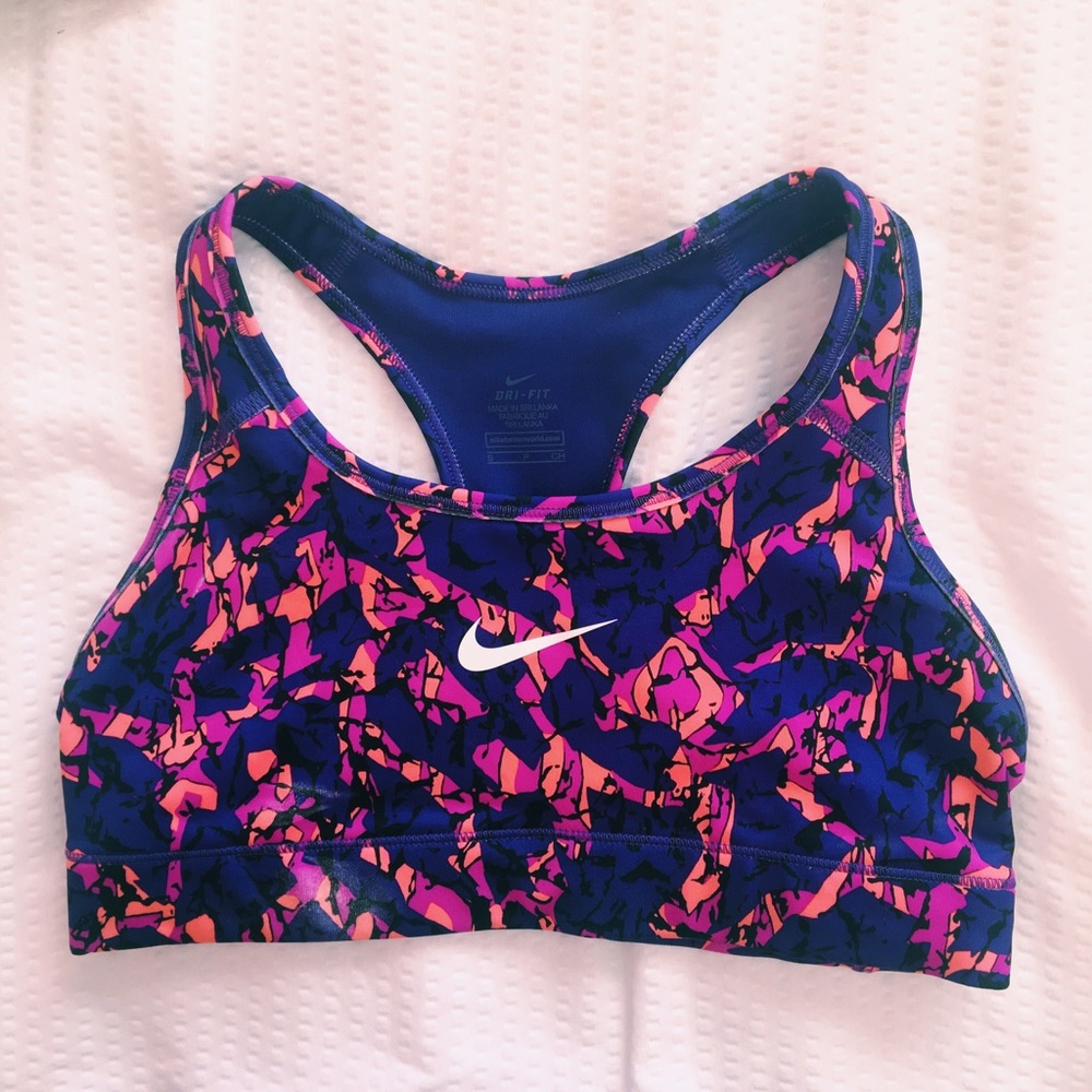nike sports bra