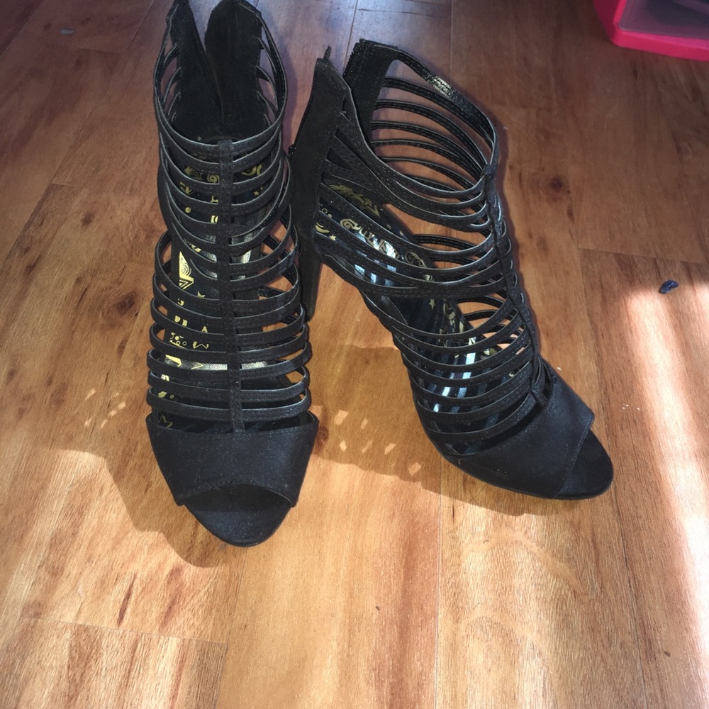 Brash heels