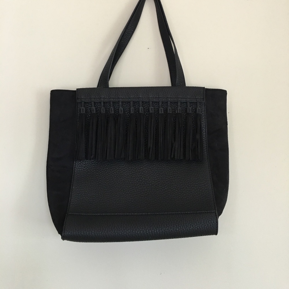 Black fringe tote bag
