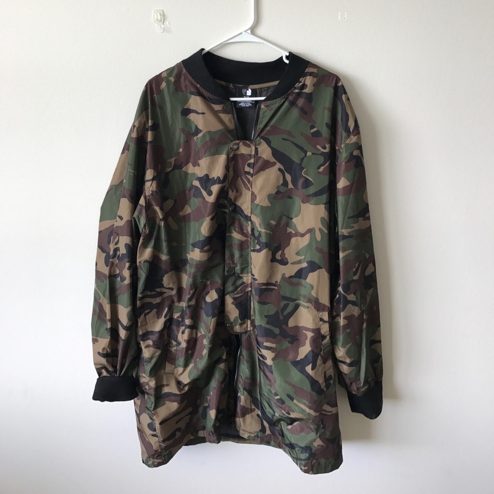 XL Camo Bomber jacket