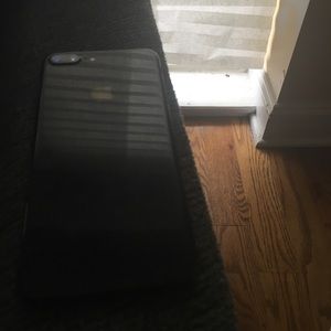 Iphone 7 plus unlocked (western union) only