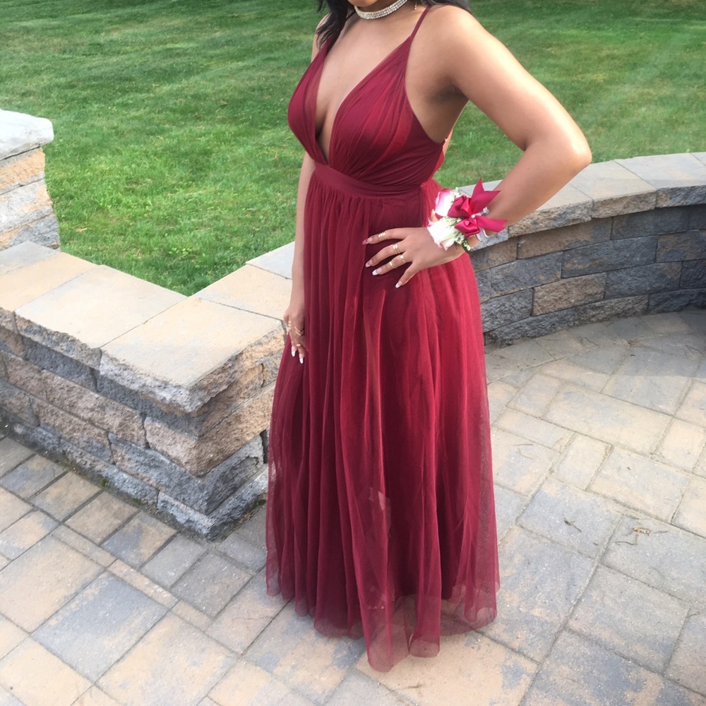 Wine Red M-Slit Prom Dress