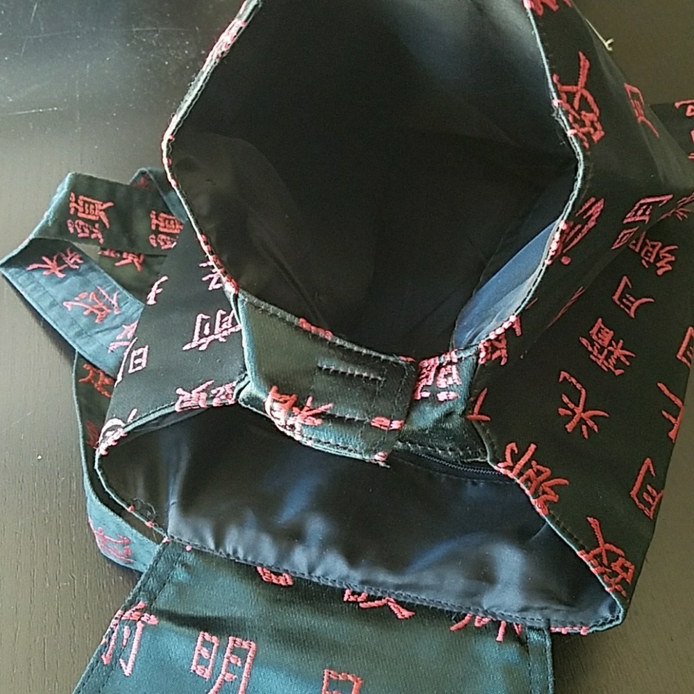 Backpack - Picture 7 of 7