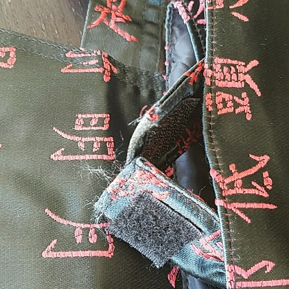 Backpack - Picture 3 of 7