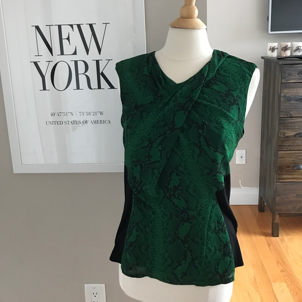 Vince Camuto Top