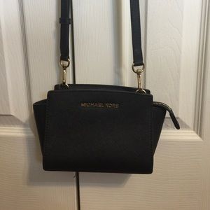 Michael Kors Crossbody Bag!
