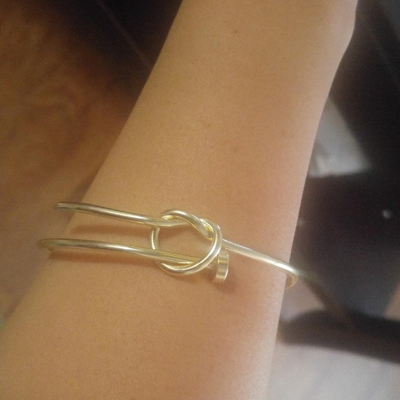 Twist Knot Nail Bangle Bracelet Cuff GOLD - Picture 3 of 3