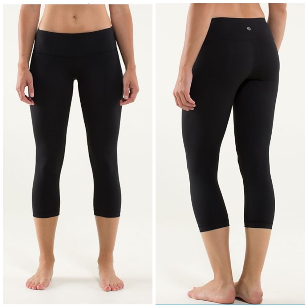 Lululemon Wunder Under black Crop leggings size 4