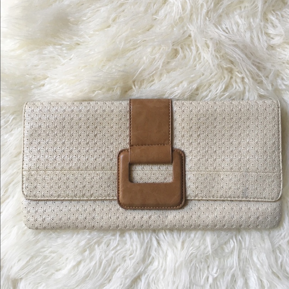 Cutest spring clutch