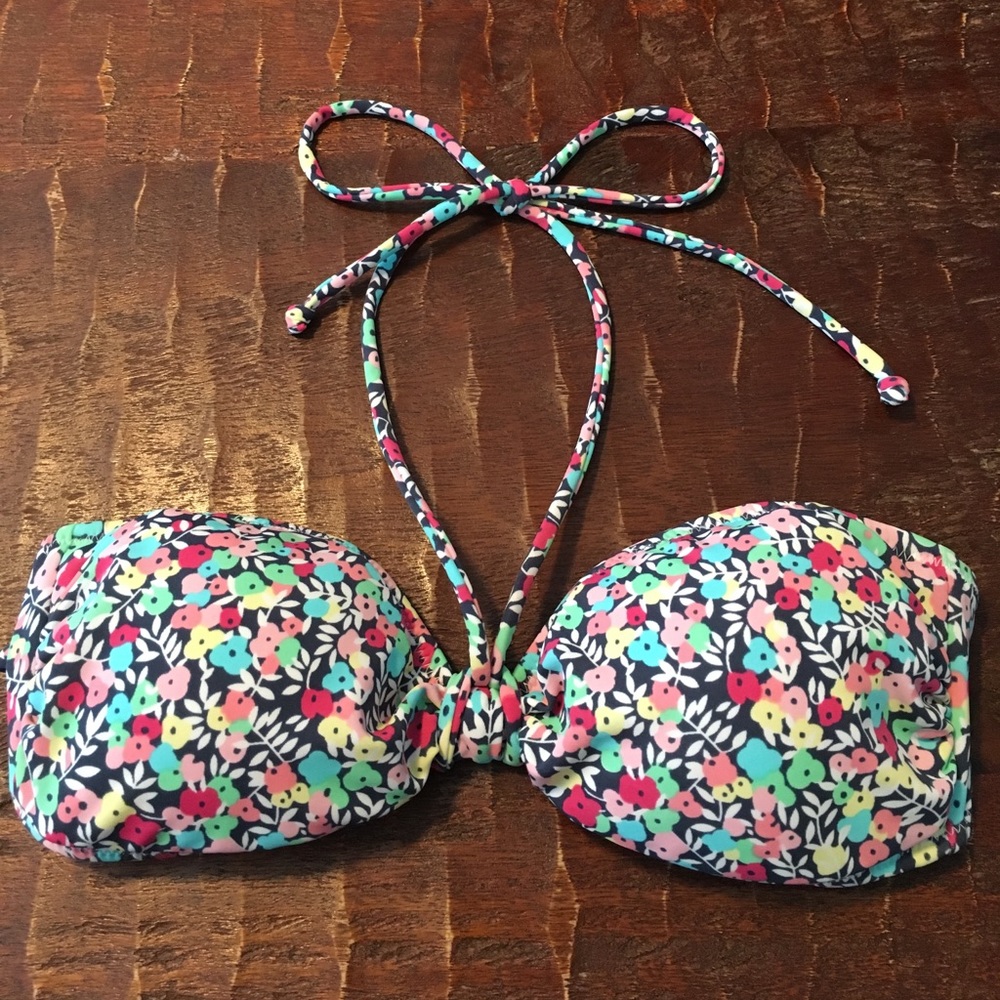 American Eagle swim suit top