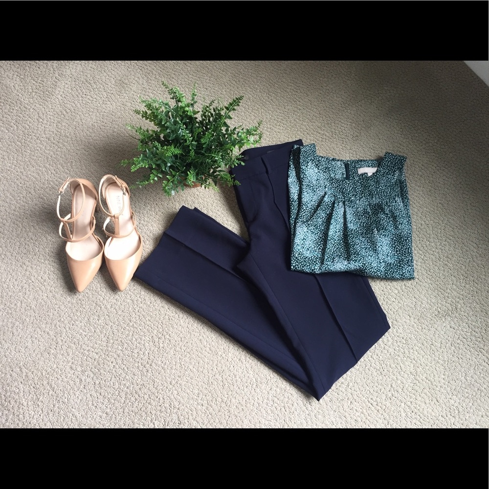 NWOT Banana Republic Logan Trousers - Navy