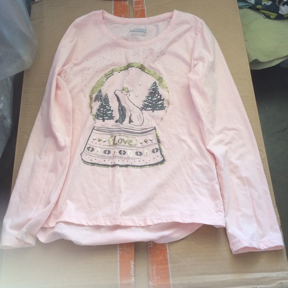 2 Shirts girls Fadded Glory