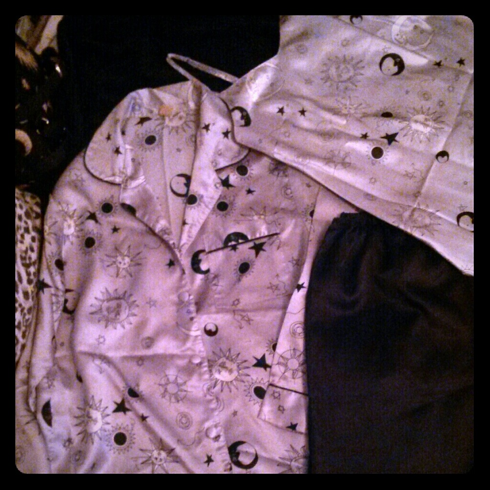 **DONATED**2 Piece, Celestial, Satiny Sleepwear