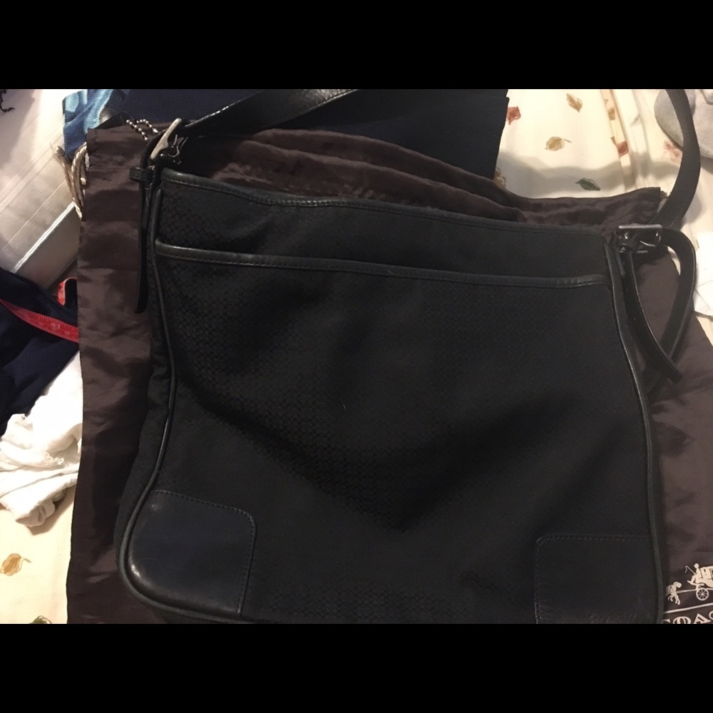 Coach messenger bag. - Picture 2 of 3