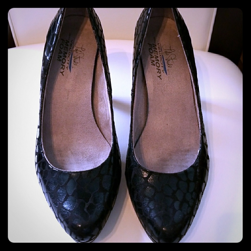 Life Stride Pumps