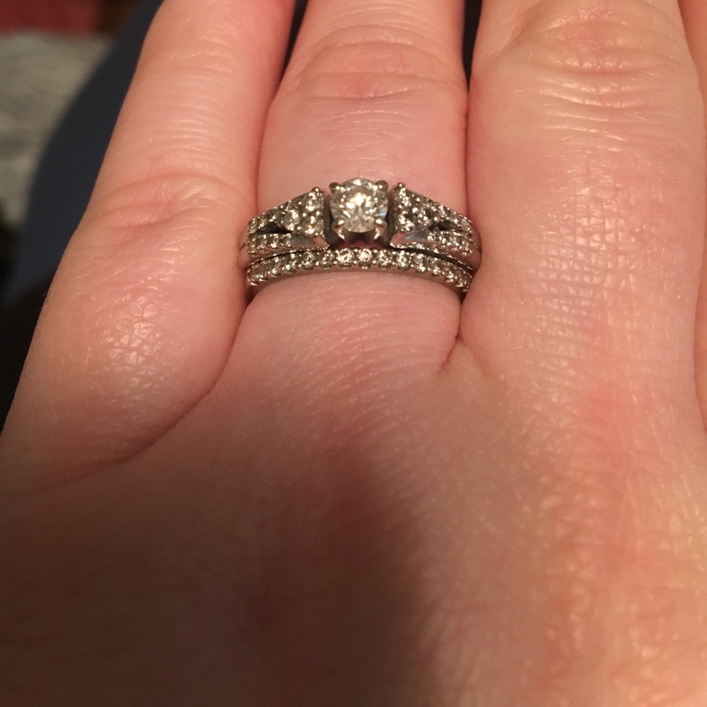 Helzberg wedding set size 8