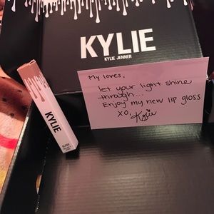 Kylie Cosmetics - So Cute Gloss