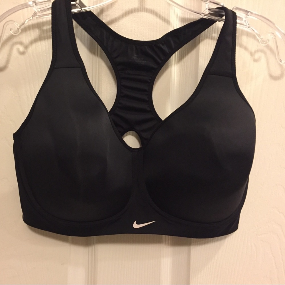 Nike sports bar 38DD
