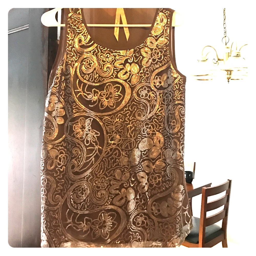Paisley sequins top!