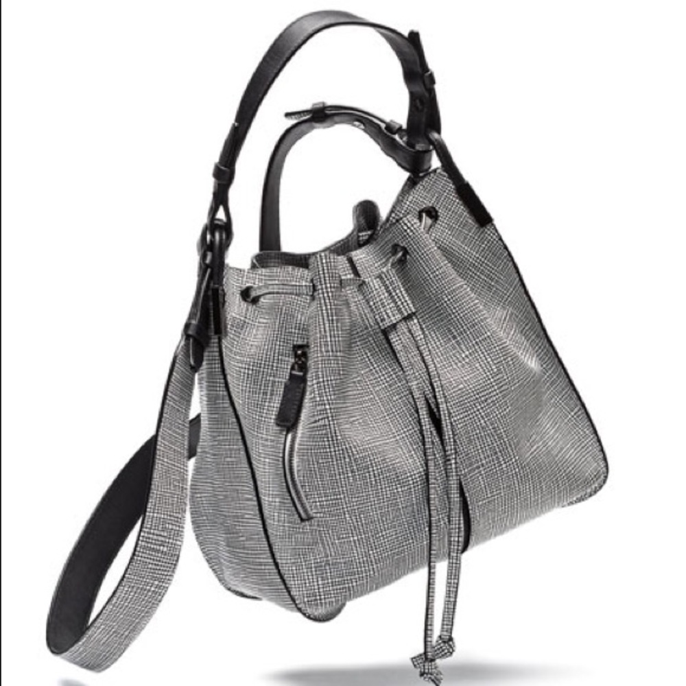 Times arrow Lida bucket drawstring grid bag