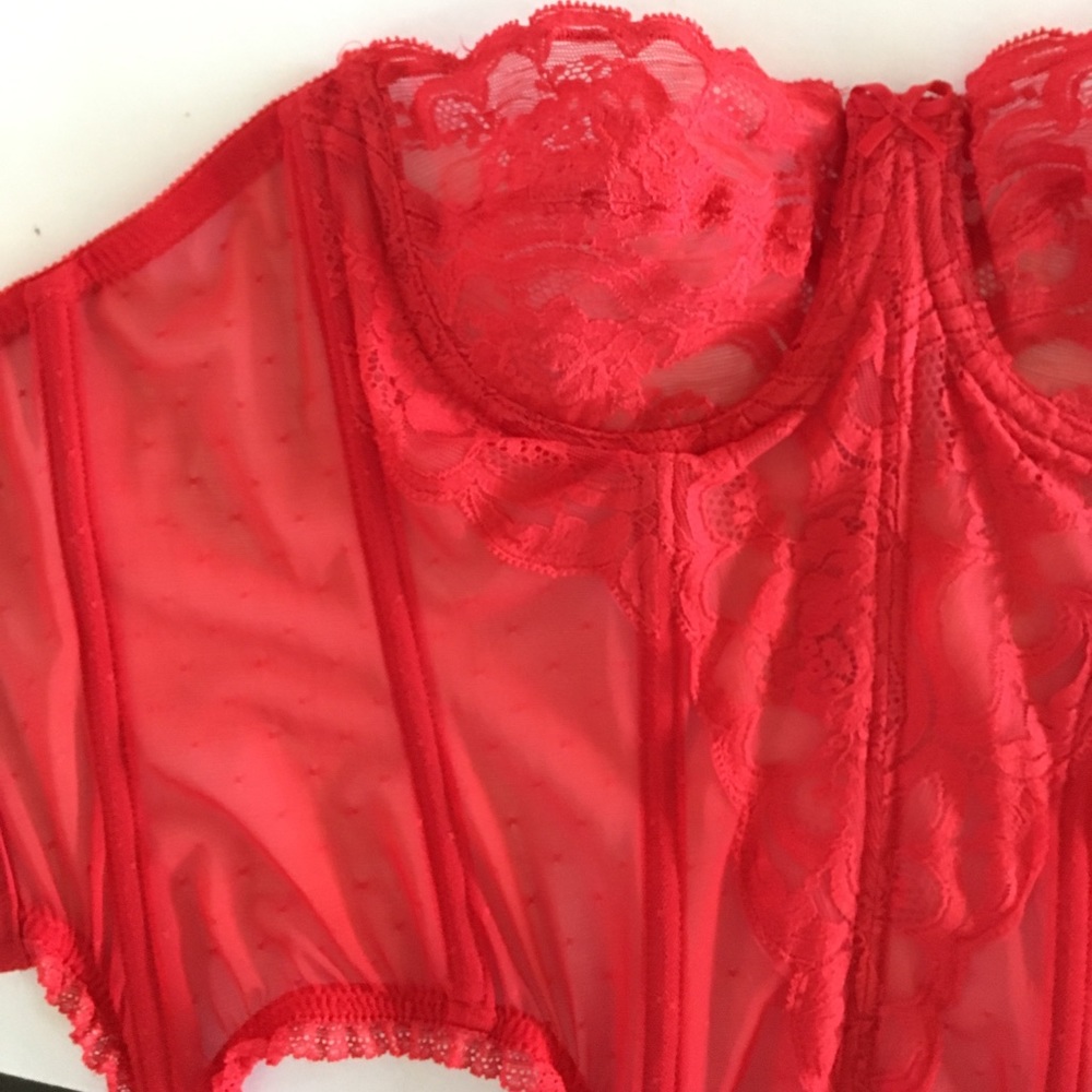 Vintage red lace corset - Picture 4 of 5