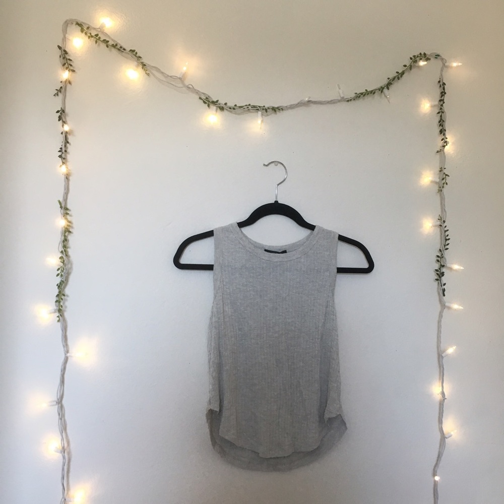 Ribbed Tank💫