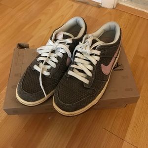 Vintage Nike Sneakers