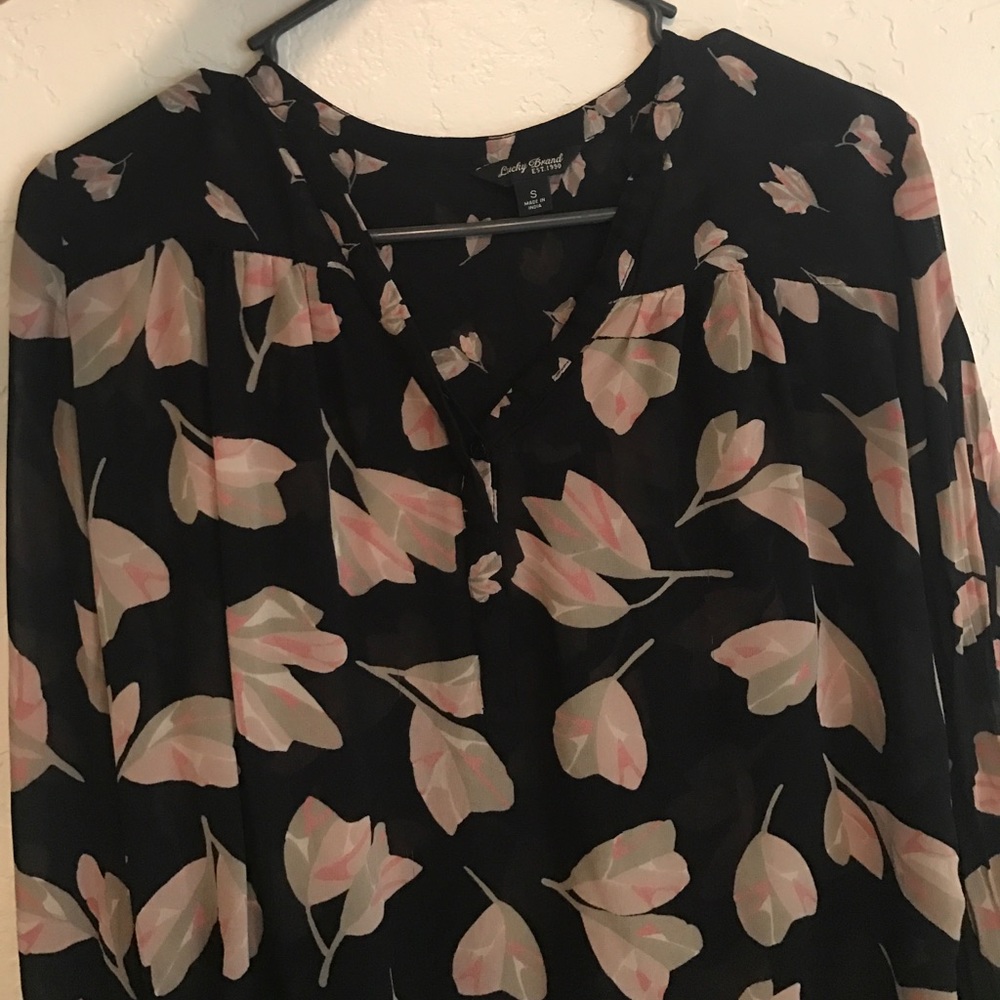 Size S Lucky Brand top