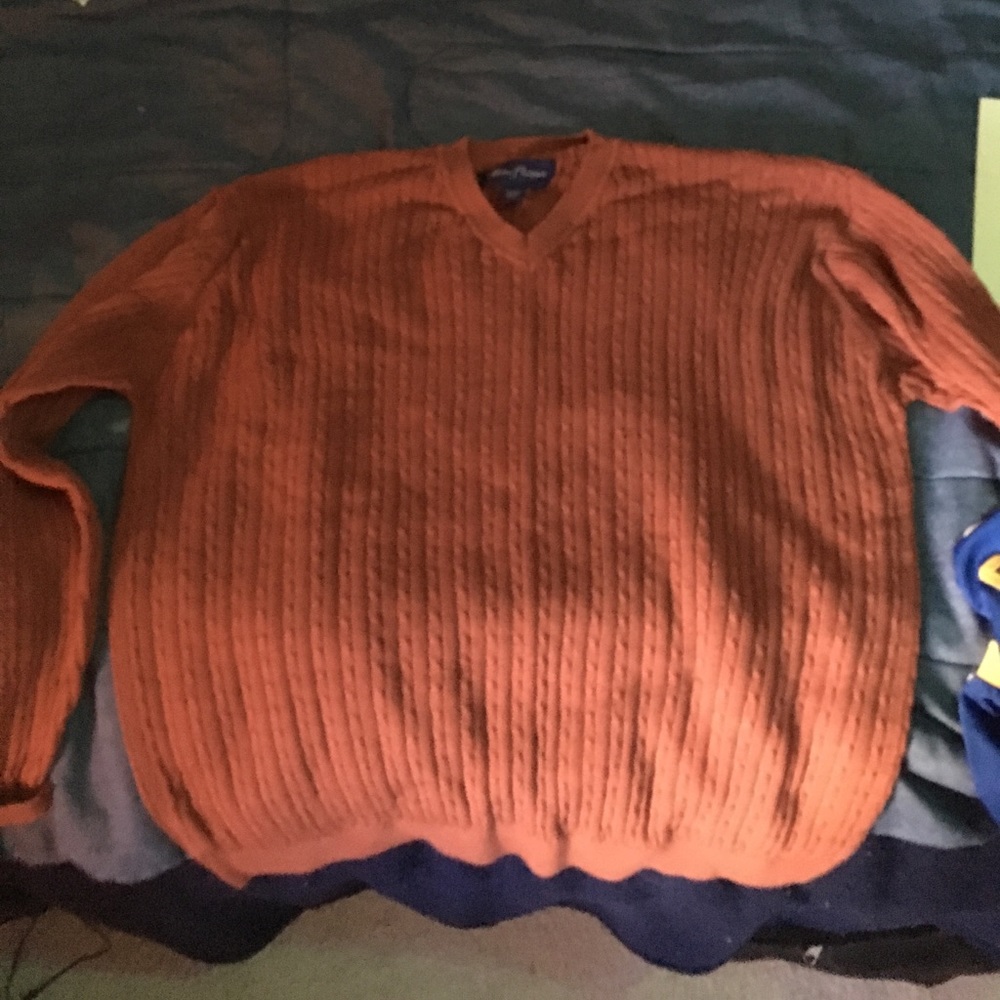 Alan Flusser smaller orange Sweater. Size L
