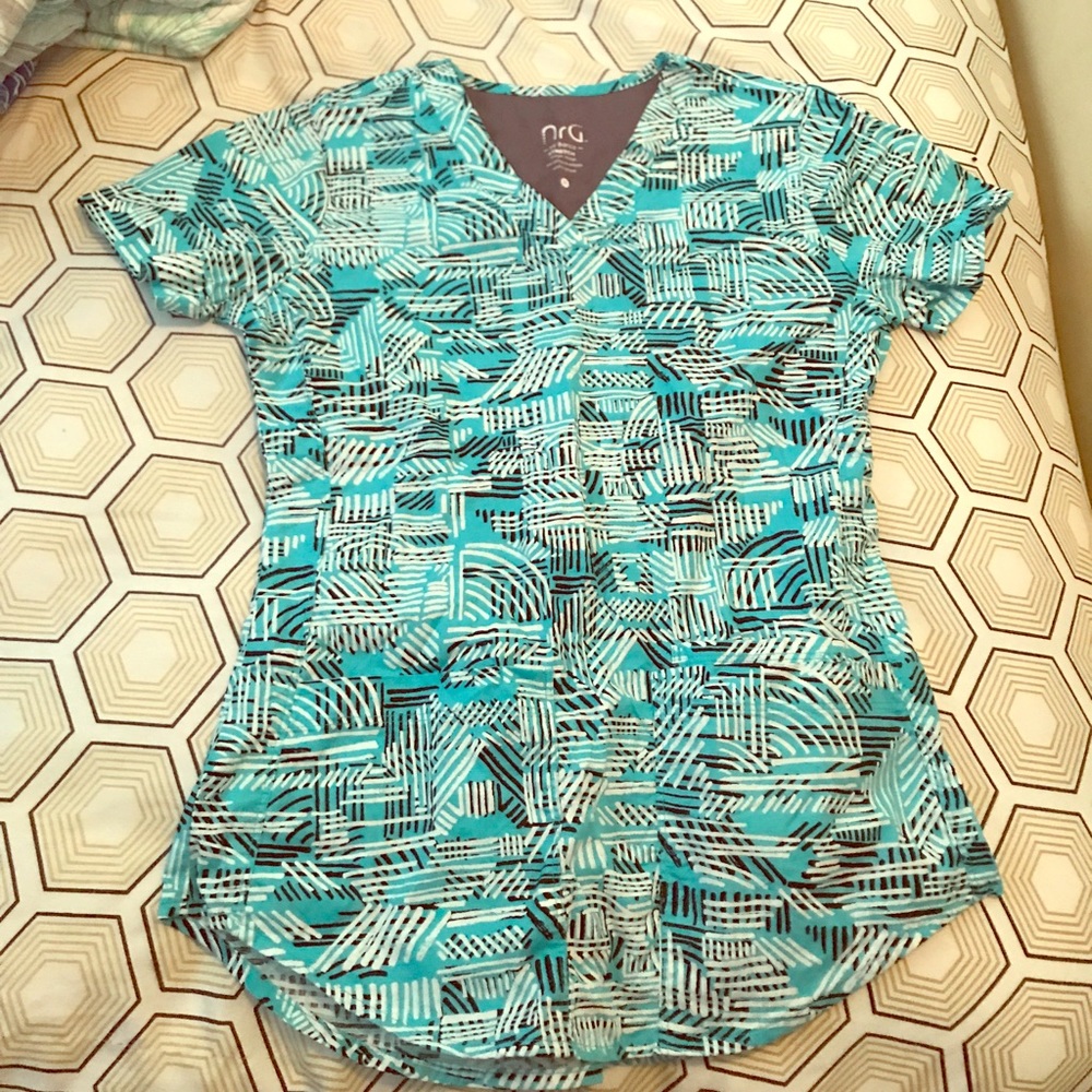 Scrub shirt