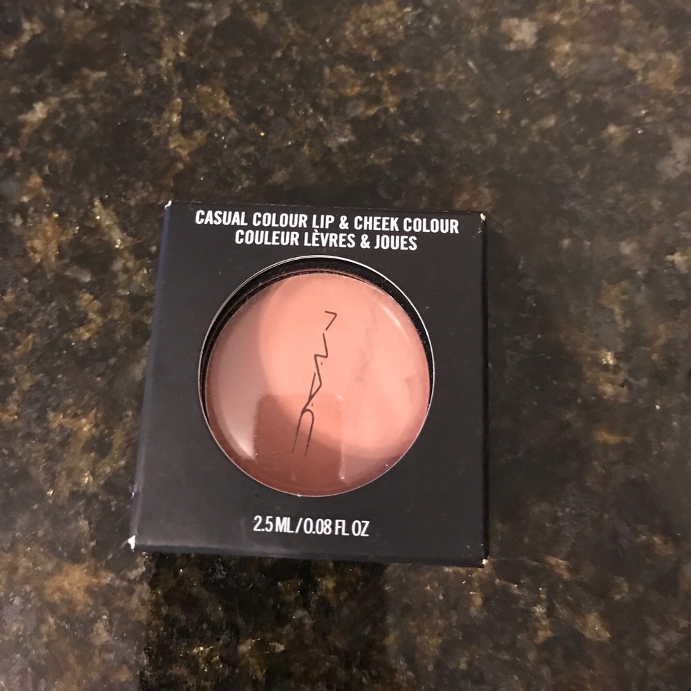 MAC Cheek and Lip colour in have a lovely day