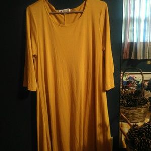 Whimsical yellow midi dress