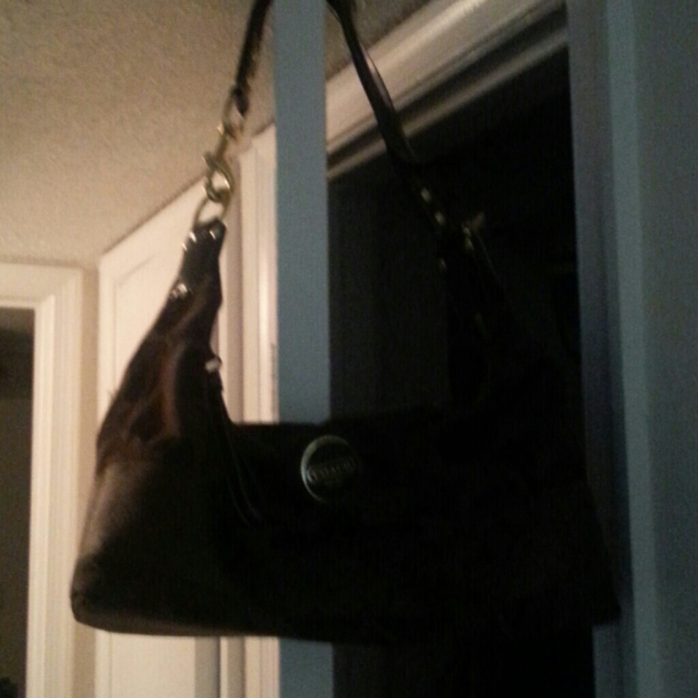 Handbag - Picture 4 of 6