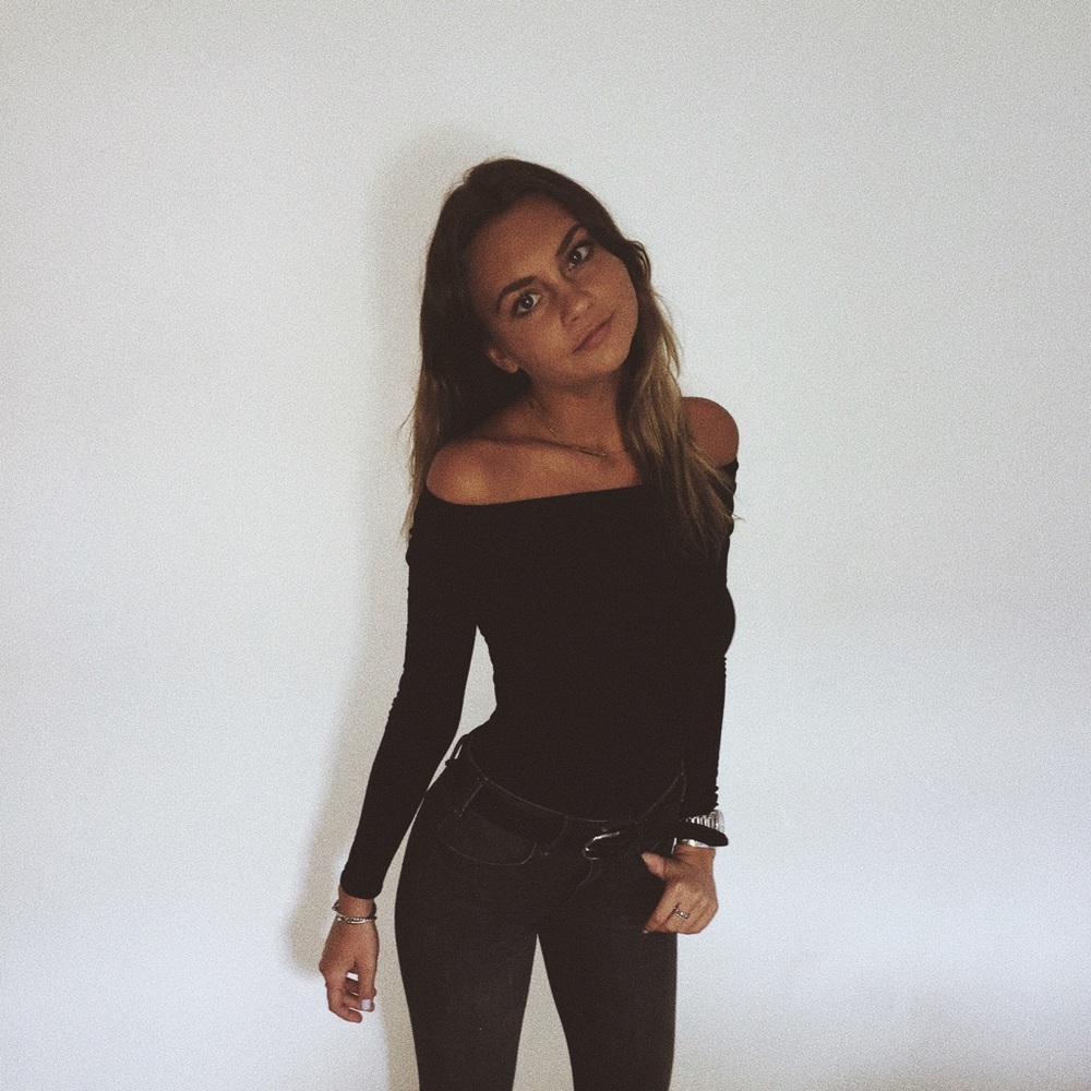 Meet your Posher, Alexandra