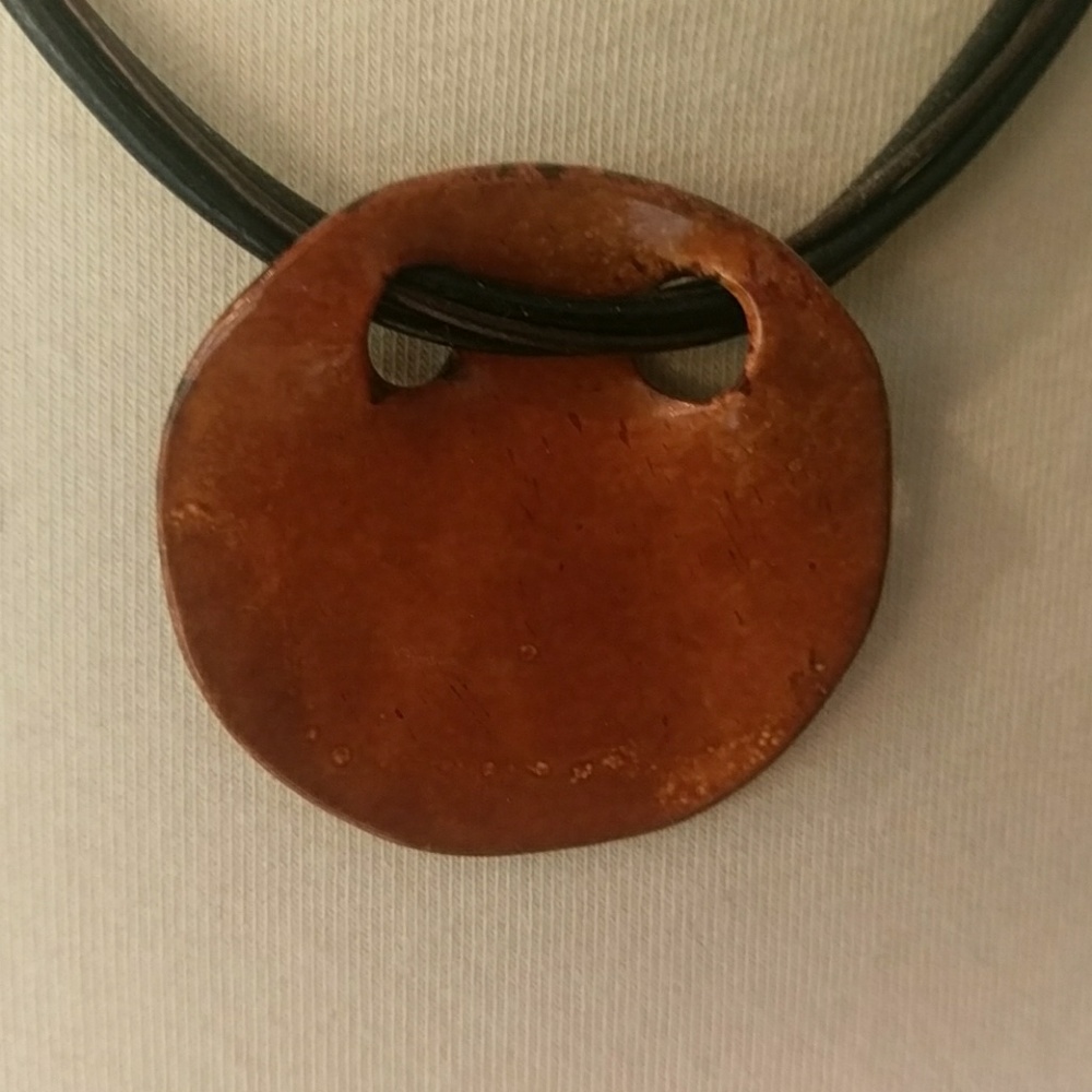 Shell Necklace - Picture 2 of 8